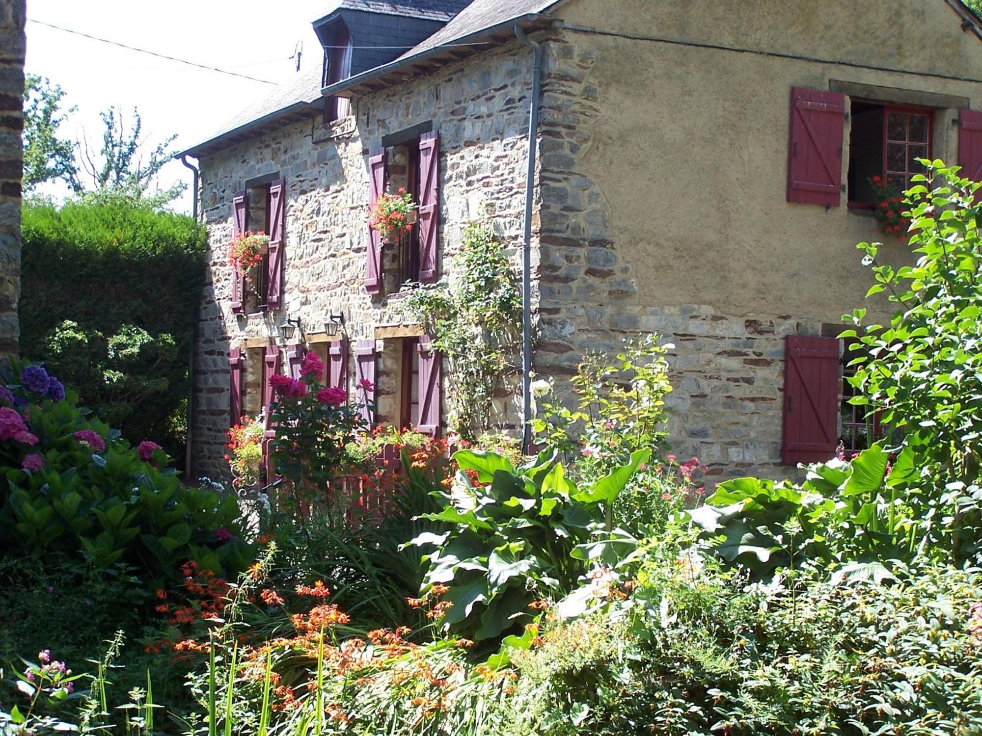 Le Moulin Du Bignon Bed & Breakfast Lassy Eksteriør bilde